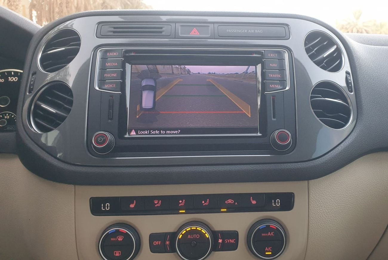 Volkswagen Tiguan SEL Track & Style