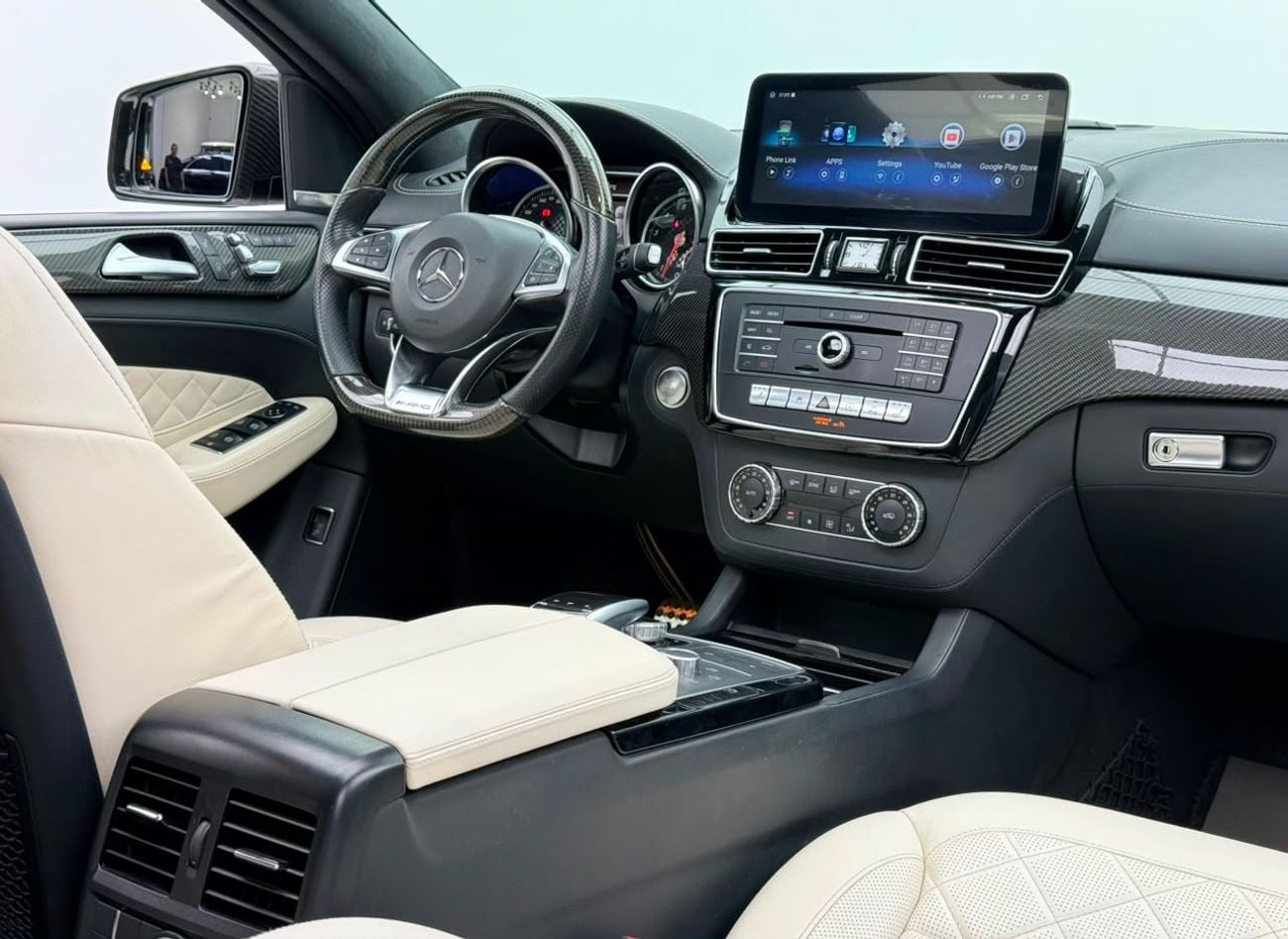 مرسيدس بنز GLE 43 AMG STD 2017 Mercedes Benz GLE43 AMG 4MATIC Coupe, Carbon Fiber Interior, Fully Loaded, Excellent Condition