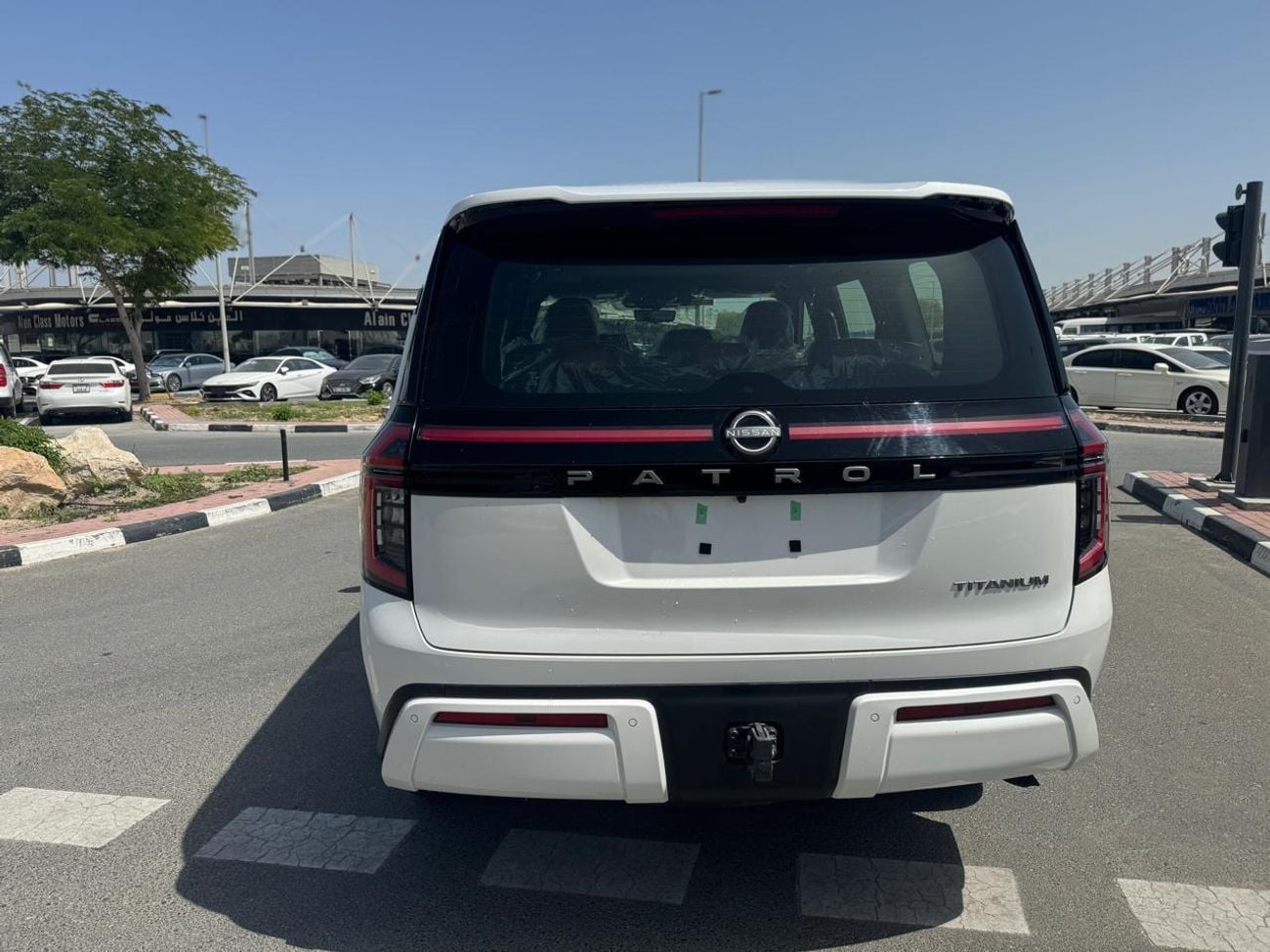 نيسان باترول LE TITANIUM
