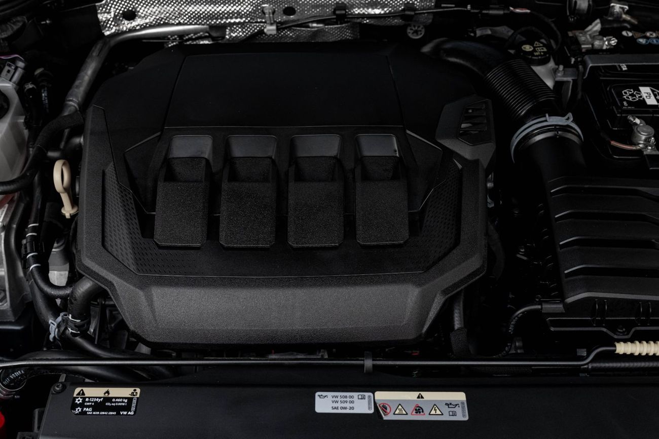 Volkswagen Golf GTI | 2,732 P.M | 0% Downpayment | VW Warranty | Leather Seats | Pristine!