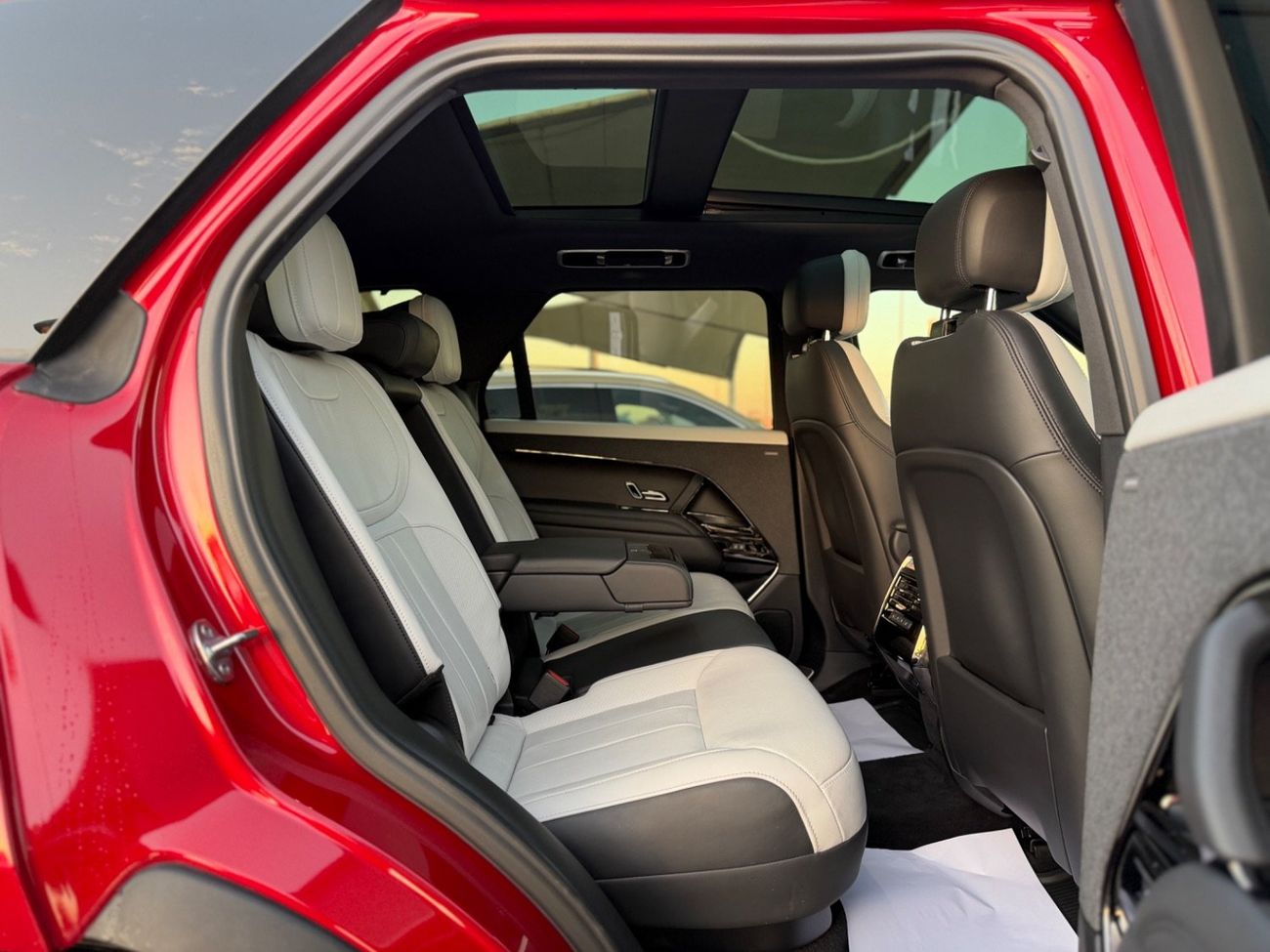 Land Rover Range Rover Sport SE P400 3.0L Range Rover Sport SE P400 V6 / USA / 2023 / Very clean condition