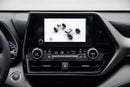 تويوتا هايلاندر GLE 2.5L Hybrid - Platinum White Pearl Inside Grey | Export Only