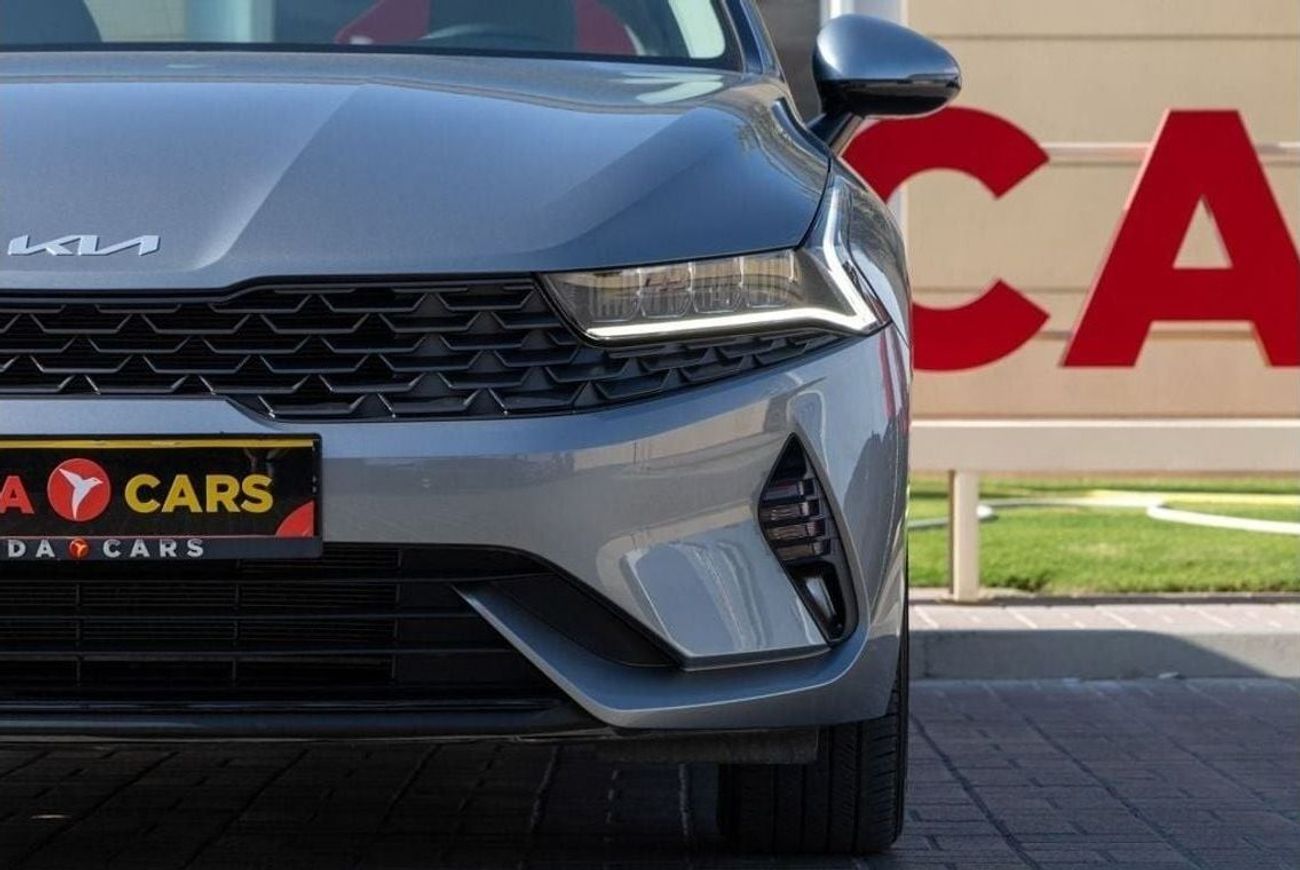 Kia K5 2.0L LX Kia K5 2023 GCC under Agency Warranty with Flexible Down-Payment.