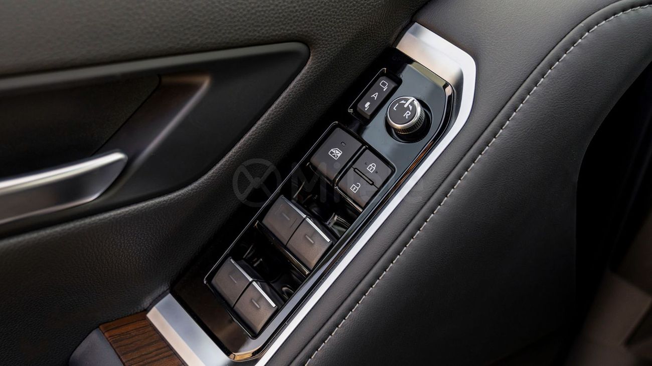 Toyota Land Cruiser VX