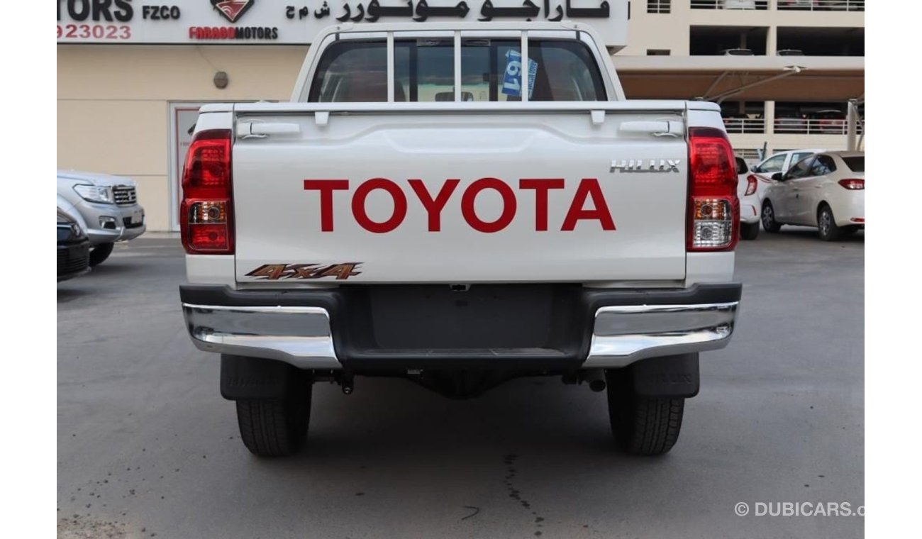 تويوتا هيلوكس TOYOTA HILUX 2.7L PETROL DC 4X4 MANUAL