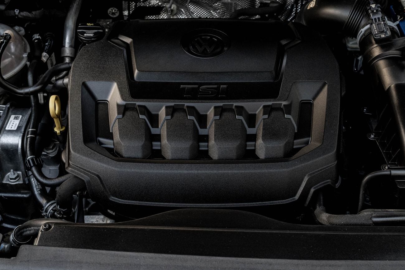 Volkswagen Tiguan Tiguan SEL | 1,273 P.M | 0% Downpayment | Tiguan SEL 2.0L | Under Warranty!