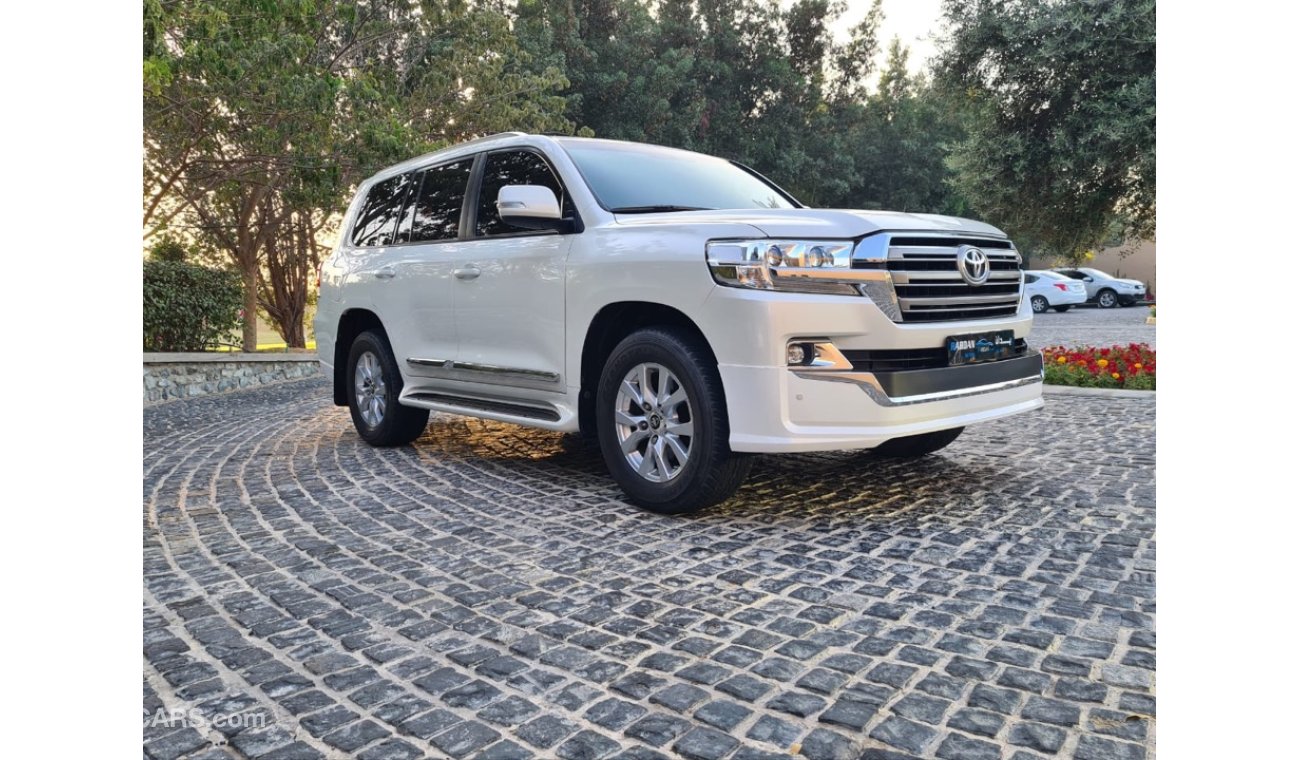 Toyota Land Cruiser Toyota Land Cruiser 2019 GCC full option in good condition