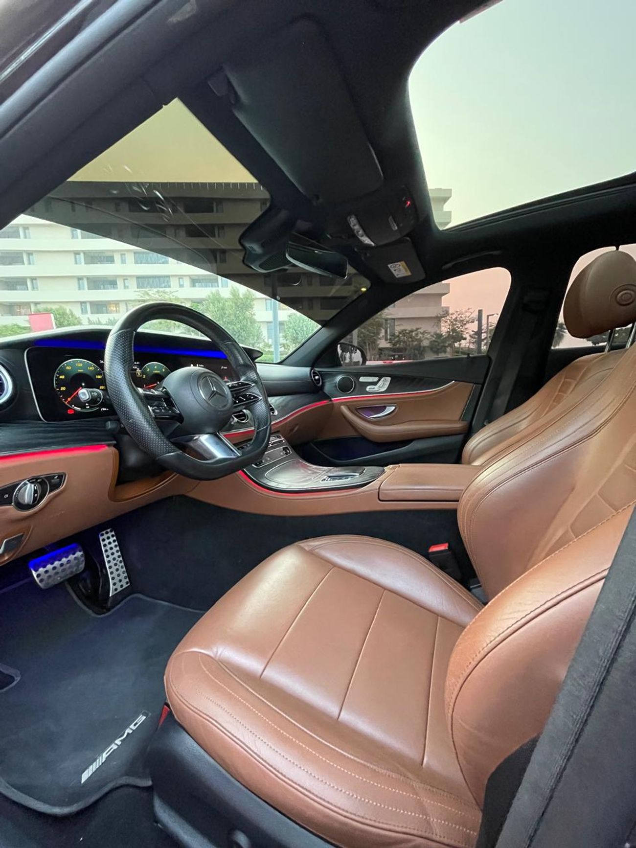 مرسيدس بنز E300 AMG