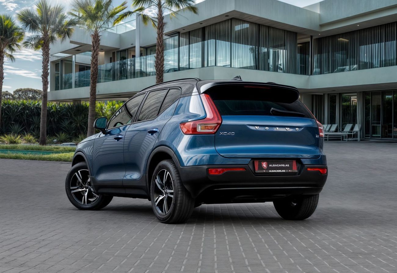 فولفو XC 40 T4 R-DESIGN | 1,860 P.M  | 0% Downpayment | VOLVO SERVICED!