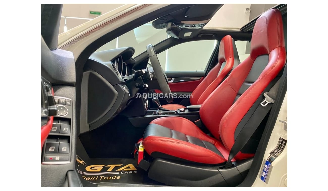مرسيدس بنز C 63 AMG 2013 Mercedes-Benz C63 AMG, Full Mercedes History, Warranty, Low kms, GCC