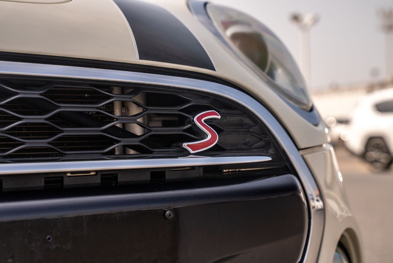 ميني كوبر إس GCC Specs 2014  Low Mileage Perfect Condition 2.0L Turbo 4 Cylinders