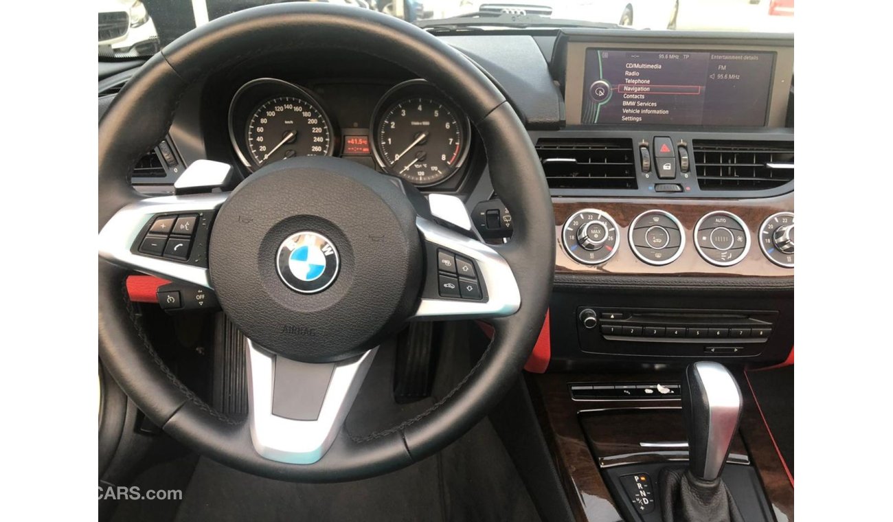 BMW Z4 Bmw Z4 model 2010 GCC car prefect condition full option low mileage excellent sound system low milea