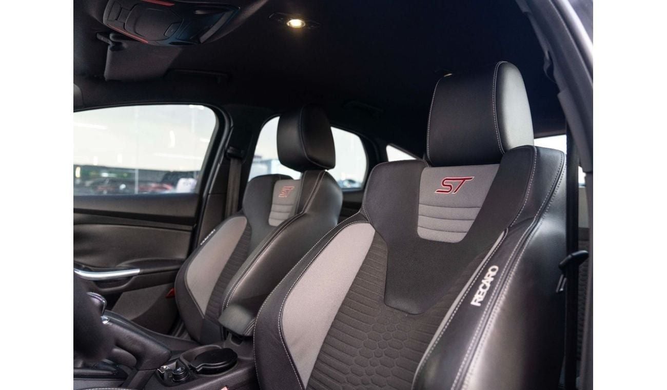 فورد فوكاس ST 2.0L