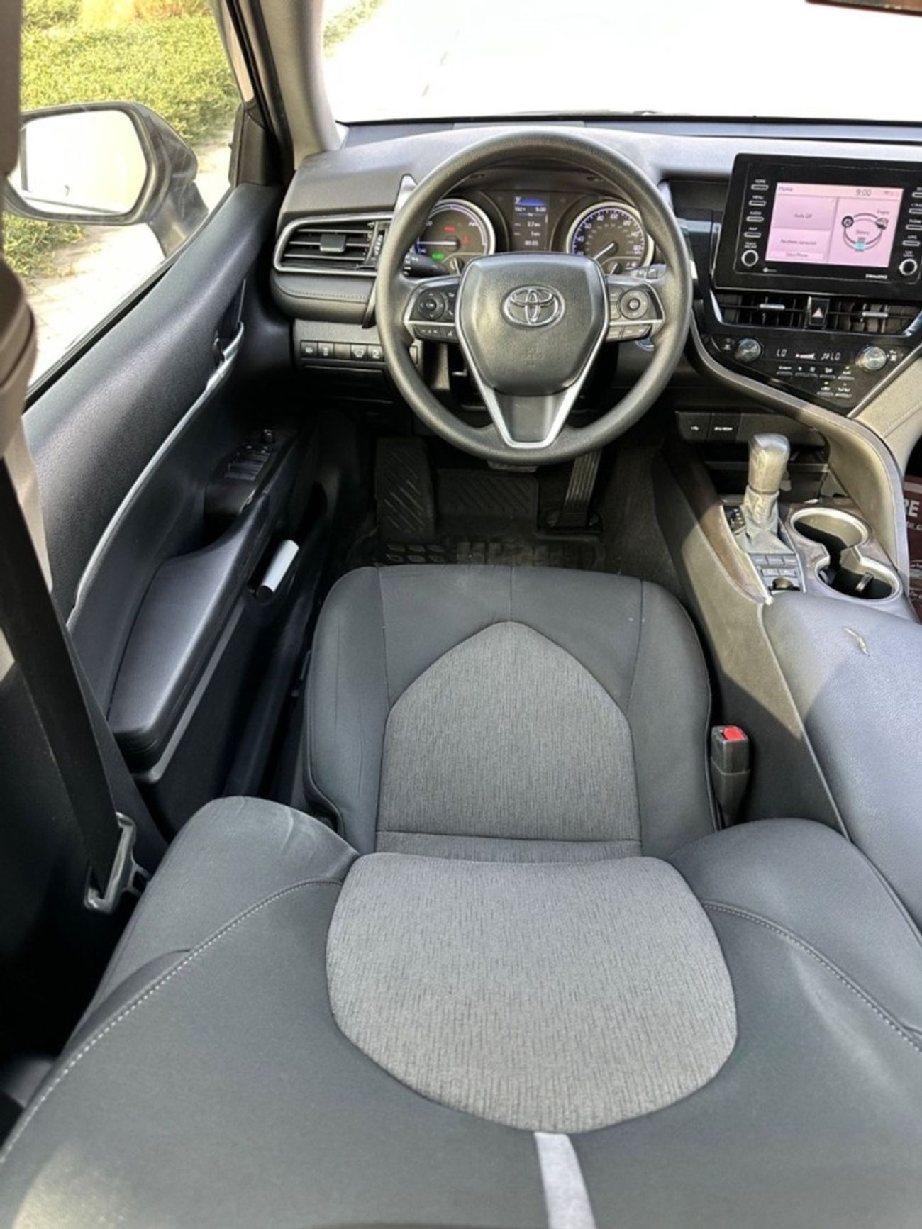 Toyota Camry Hybrid LE HEV 2.5L