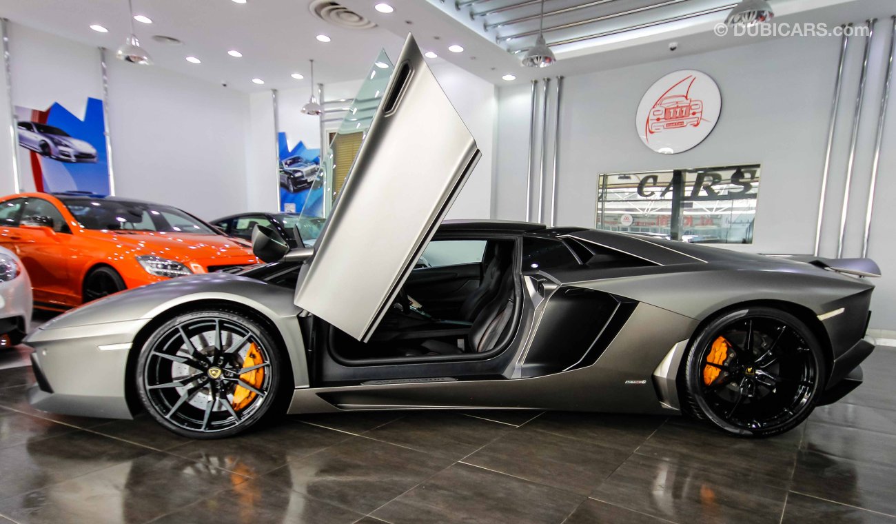 Lamborghini Aventador LP 700-4