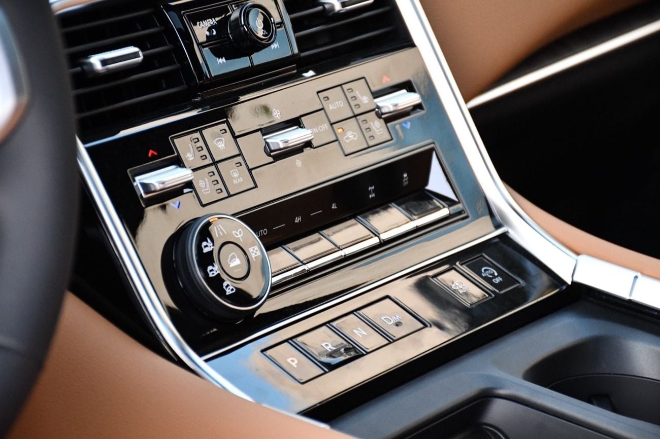 Nissan Patrol LE Platinum City 3.5L