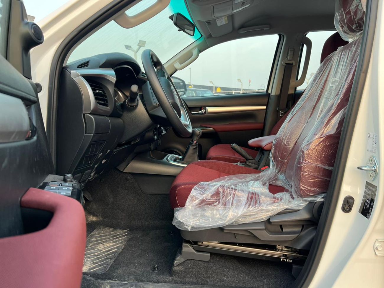 تويوتا هيلوكس EXPORT ONLY - Toyota Hilux 4x4 2.7L DC