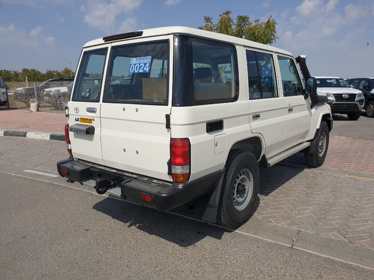 Toyota Land Cruiser 70 5 DOOR - V6 - 2024 (DIESEL) - BRAND NEW