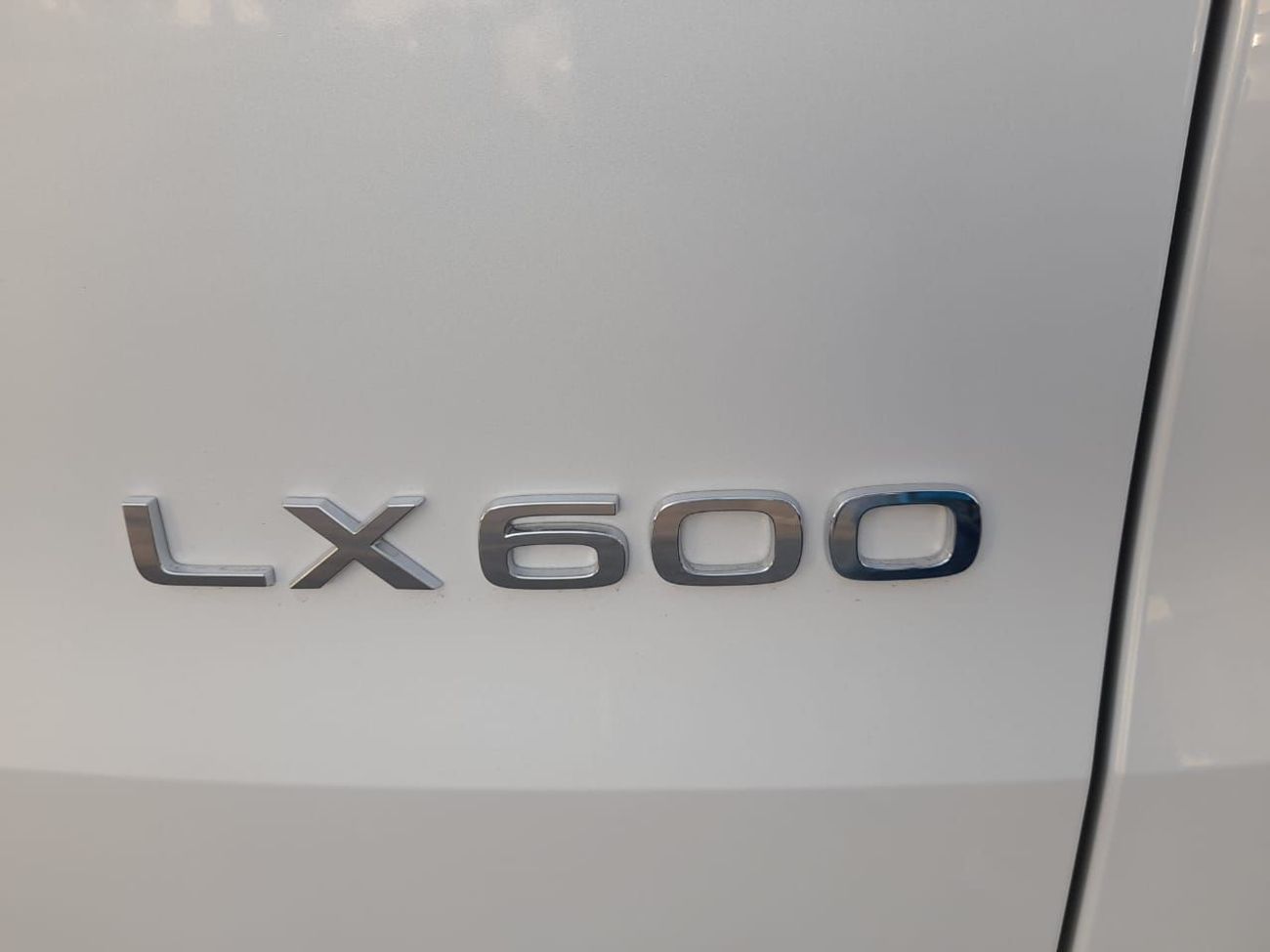 Lexus LX 600 RHD Signature 3.5L