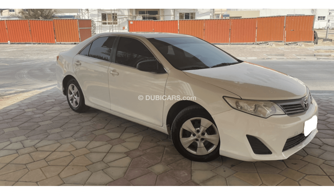 Used Toyota Camry 2013 for sale in Abu Dhabi 640185