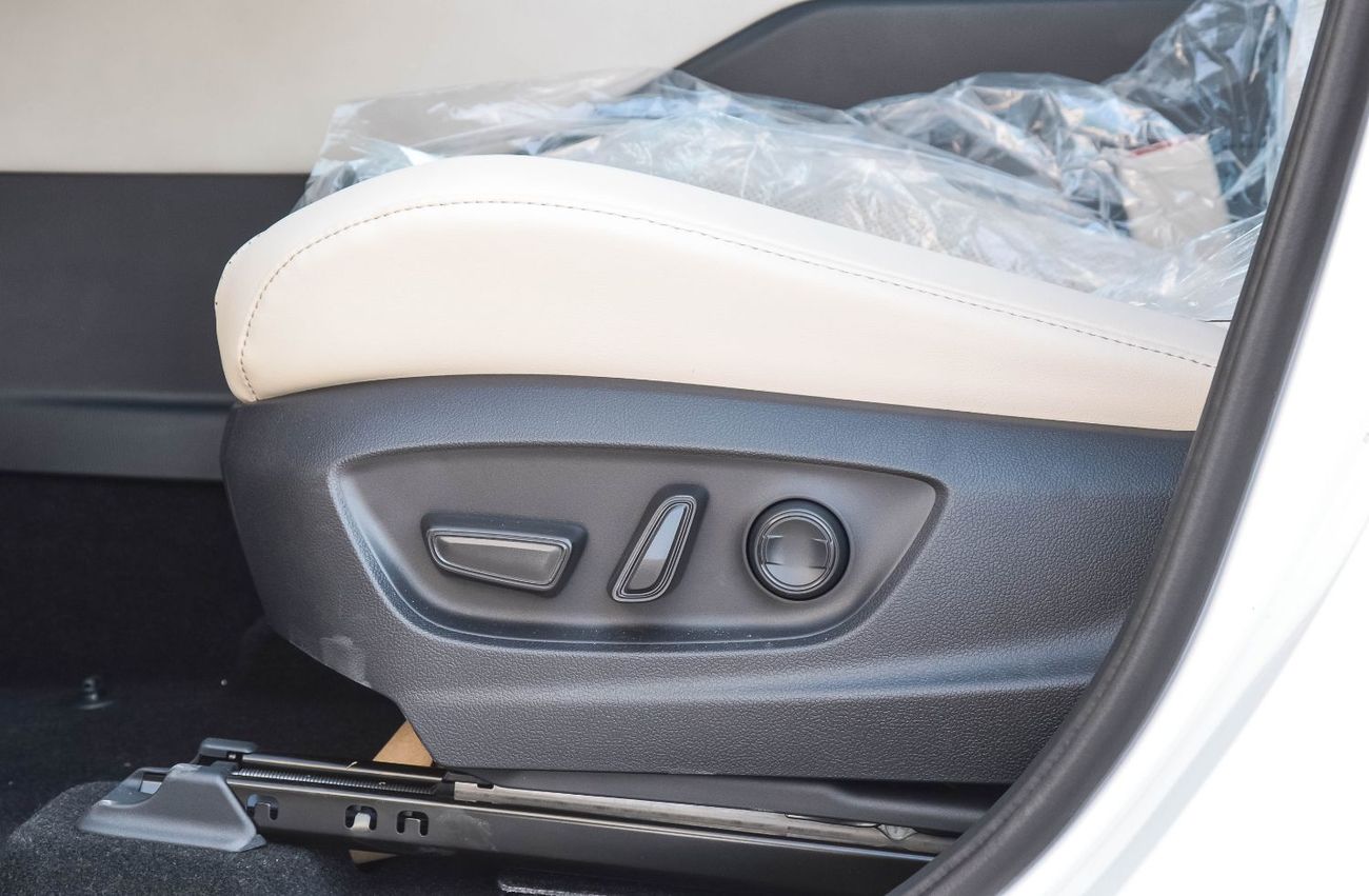 Toyota Crown TOYOTA CROWN HYBRID 2.5L FWD SEDAN 2026