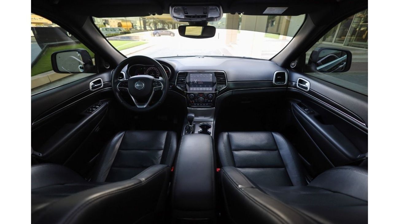 Jeep Grand Cherokee Jeep Grand Cherokee Limited 2021 GCC under Agency Warranty with Flexible Down-Payment/ Flood Free.