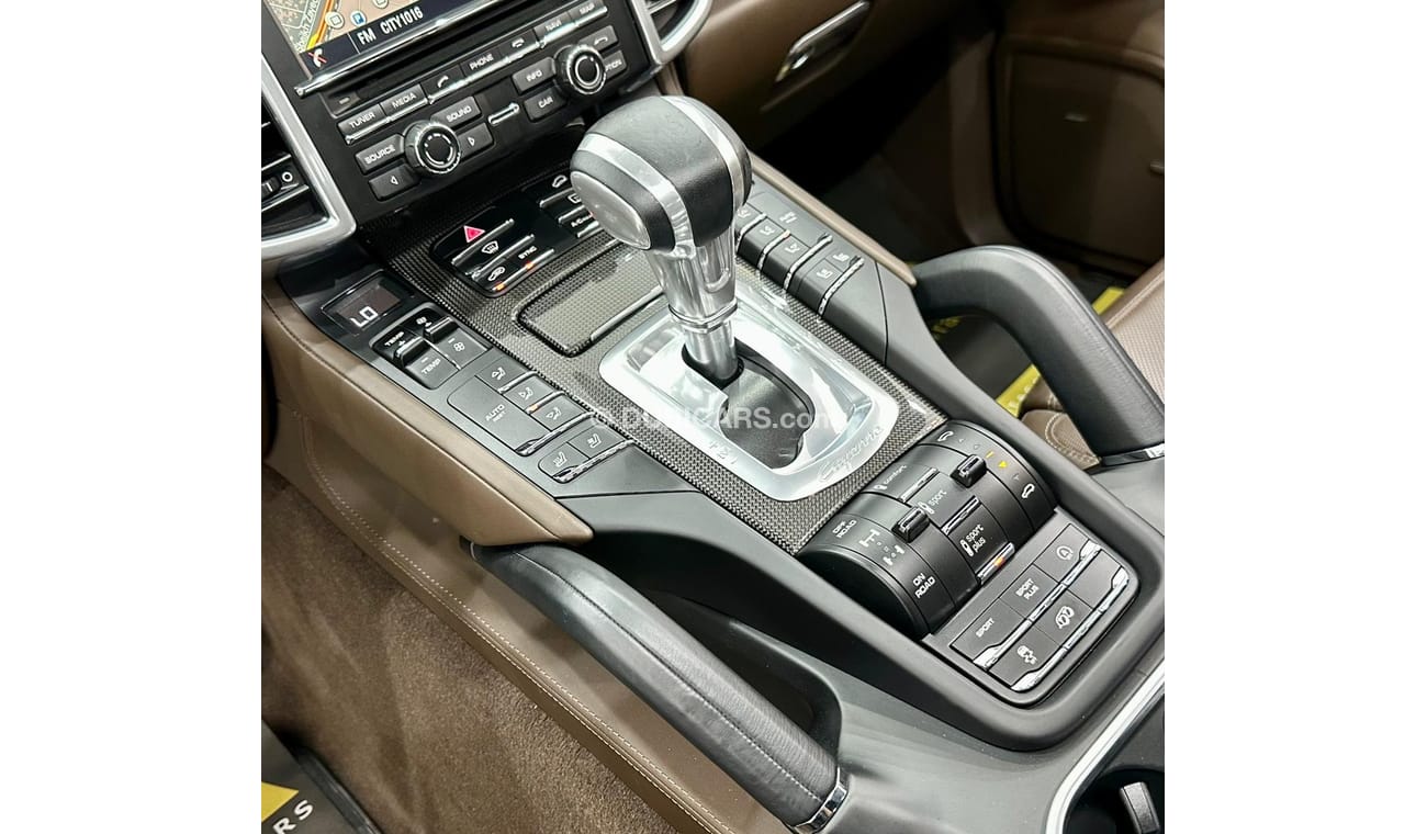 Porsche Cayenne 2016 Porsche Cayenne Turbo S, Warranty, GCC