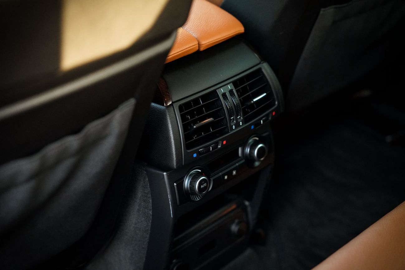 BMW X6 50i Exclusive 4.4L