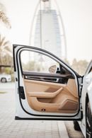 Porsche Panamera Turbo 4.0L AWD