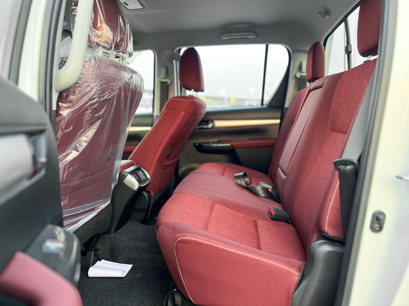 Toyota Hilux EXPORT ONLY - Toyota Hilux 4x4 2.7L DC M/T