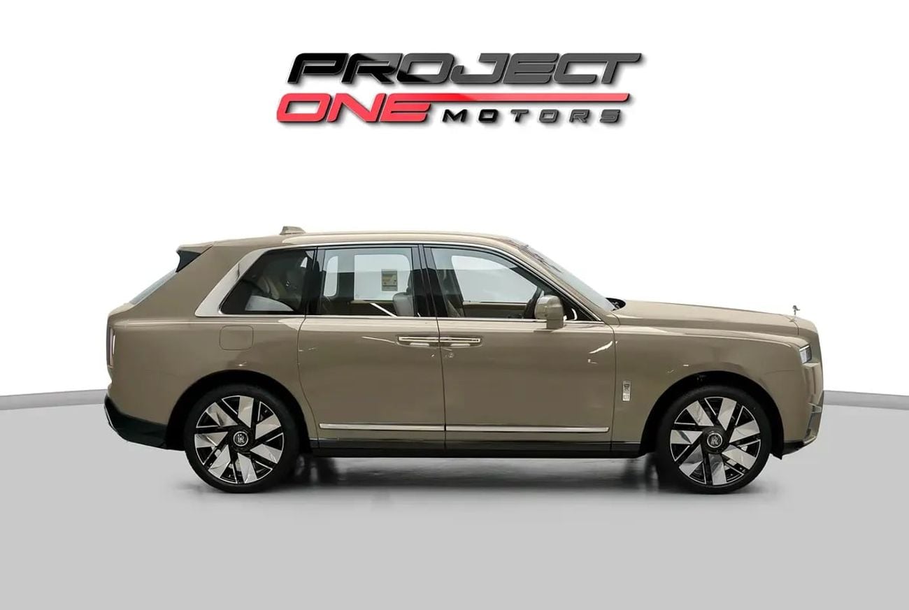 Rolls-Royce Cullinan WITH WARRANTY AND SERVICE CONTRACT