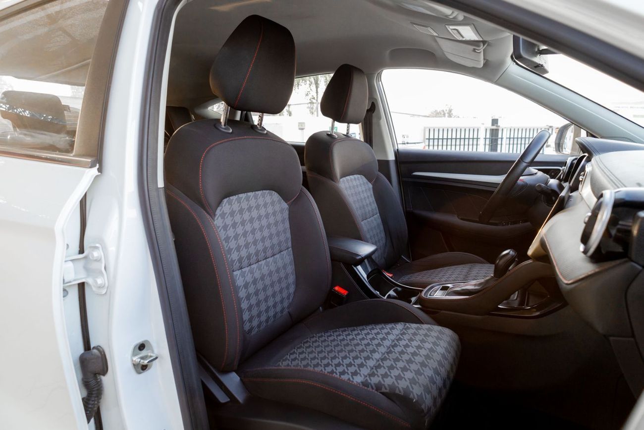 أم جي ZS Std 1.5L