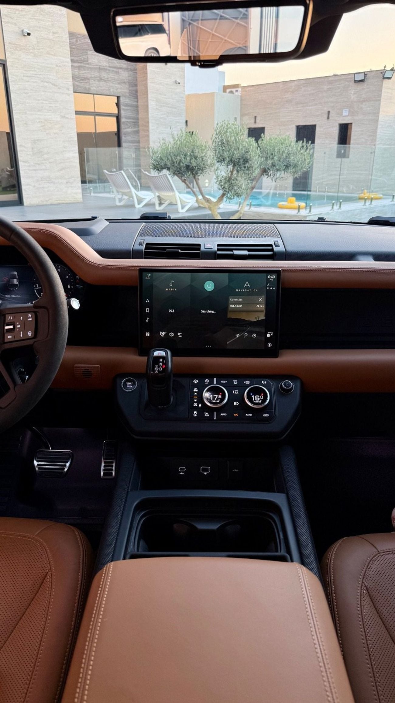Land Rover Defender 110 X P525 5.0L