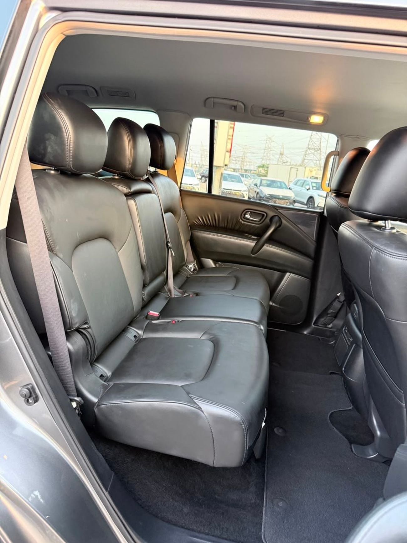 Nissan Armada 2023 SV 5.6L