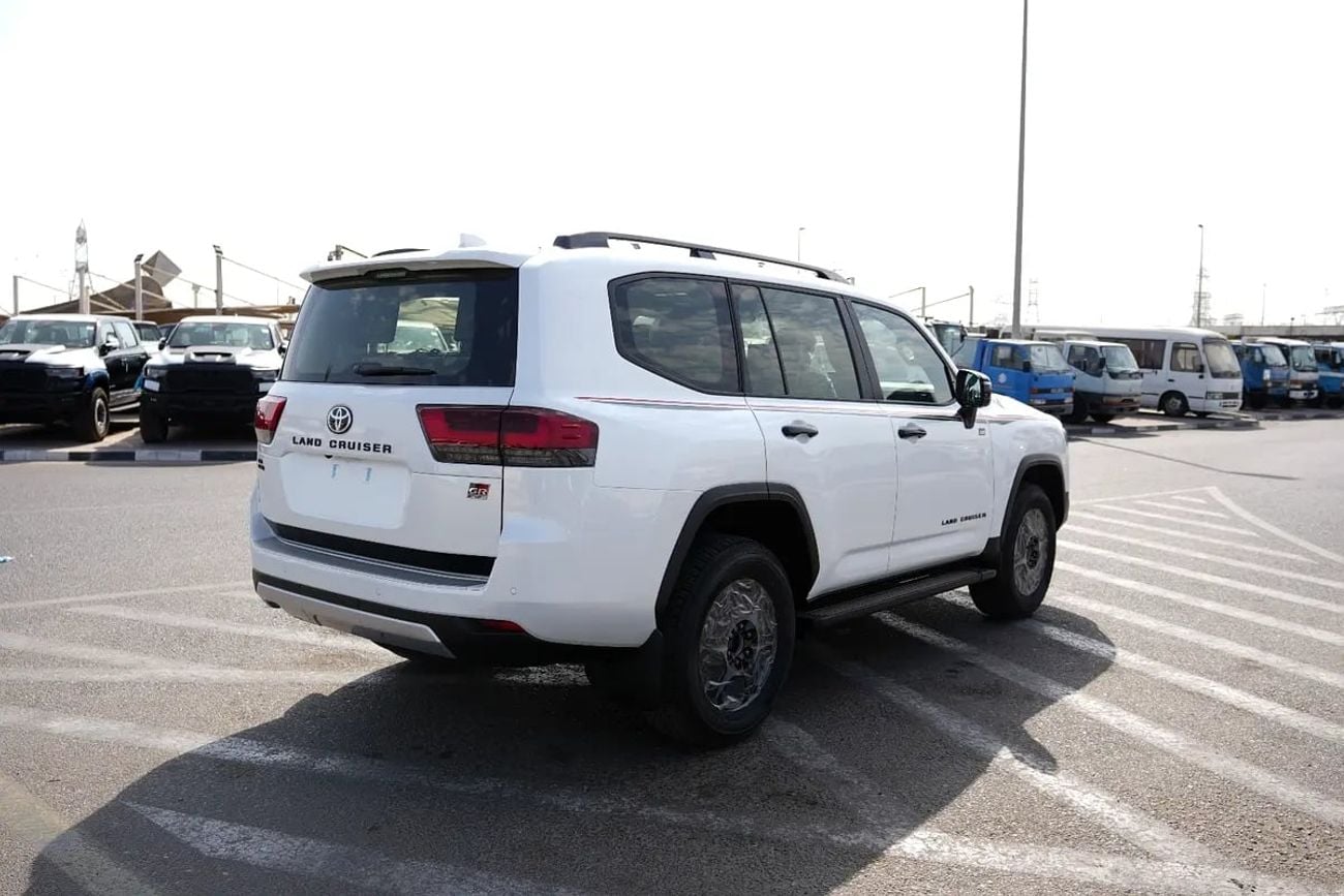 تويوتا لاند كروزر GR SPORT 3.3L DIESEL GCC Specs