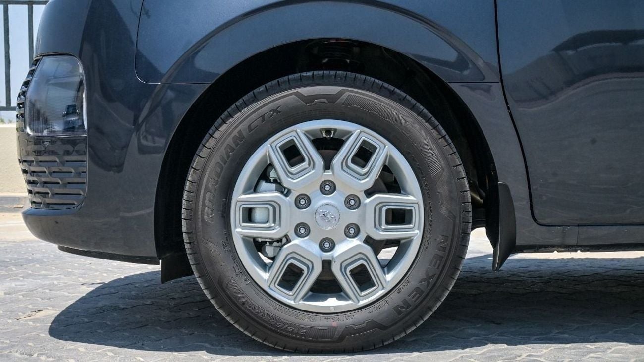 Hyundai Staria V6 3.5L Petrol 09-Seater Premium 2025YM