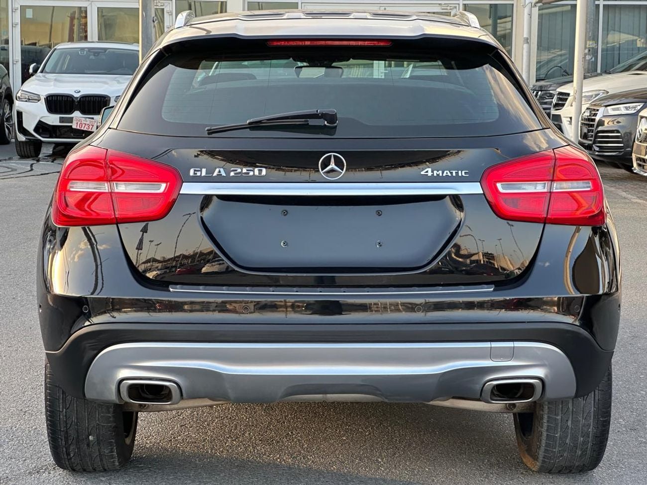 Mercedes-Benz GLA 250 Std 2.0L (211 HP)
