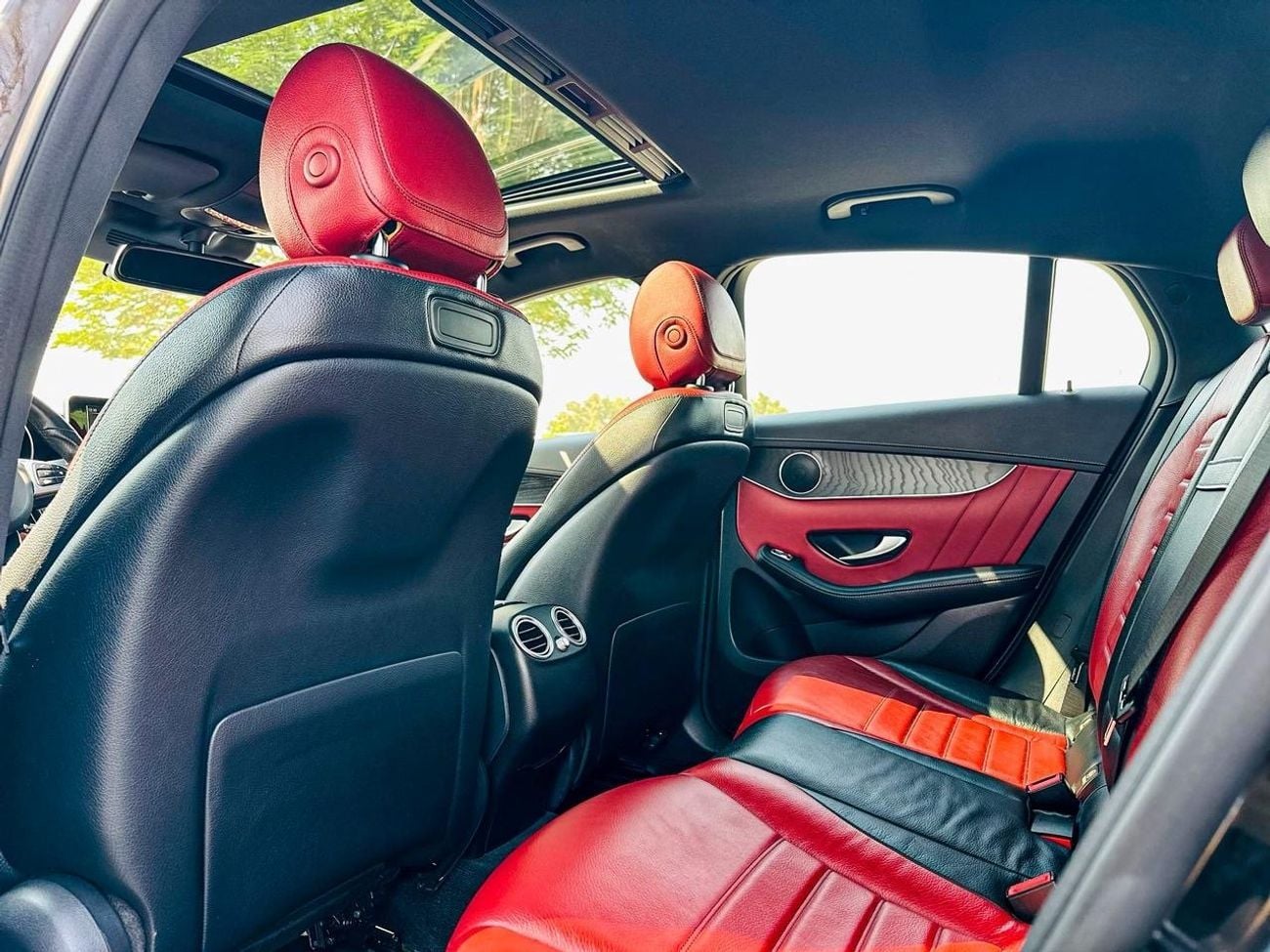 Mercedes Benz GLC250 AMG 2.0L