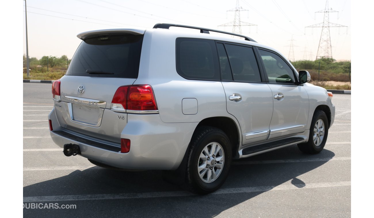 Toyota Land Cruiser | GXR PLUS | V6 | FULL SERVICE HISTORY | SUN ROOF | ORIGINAL PAINT | 2012 | GCC SPECS