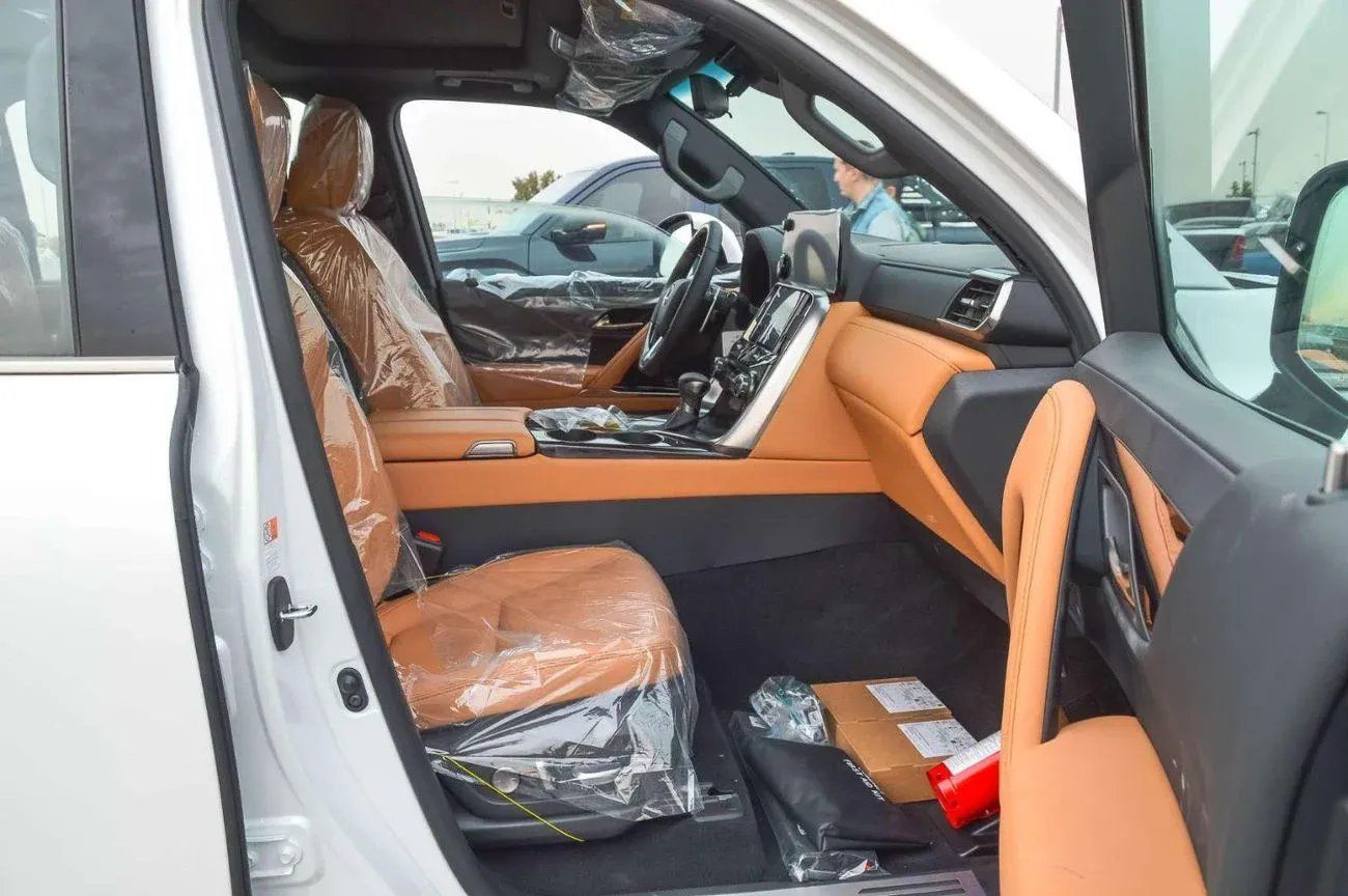 Lexus LX600 LX 600 Signature 3.5L