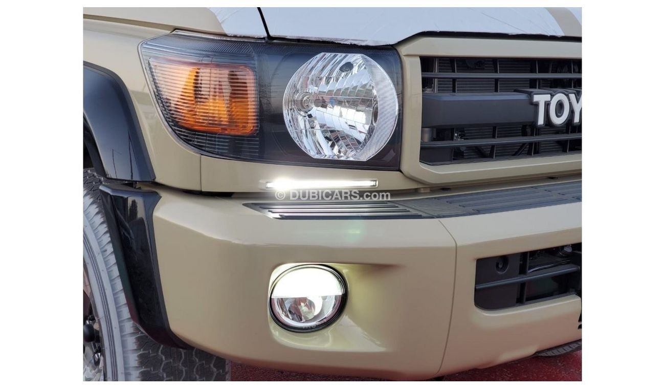 Toyota Land Cruiser Pick Up Single Cab 70th Anniversary with Winch /Diff Lock/Compressor M/T 2022 beige c