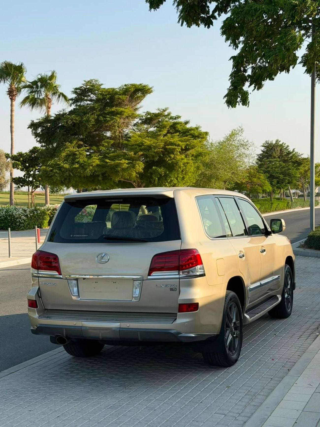 Lexus LX570 PLATINUM