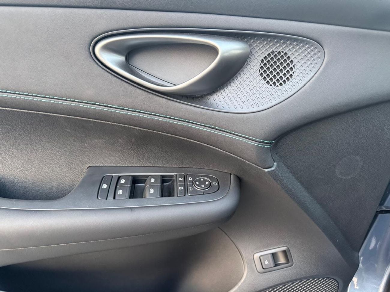 BYD Seal 05 STANDARD PHEV DMi210