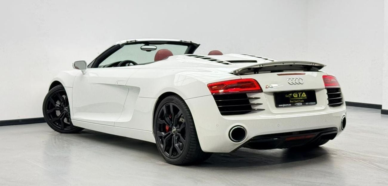 أودي R8 سبايدر FSI 2014 Audi R8 Spyder, Service History, Excellent Condition, GCC