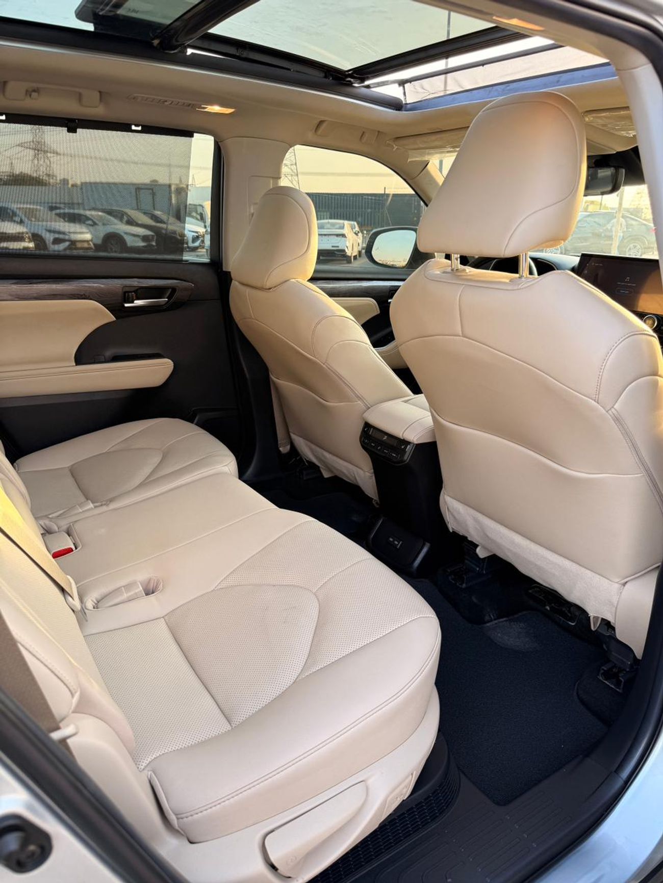 تويوتا تاندرا Platinum Hybrid 2024