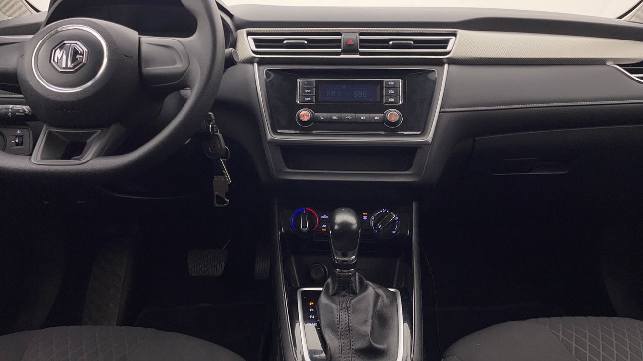 أم جي 5 STD 1.5 | بدون دفعة مقدمة | اختبار القيادة في المنزل