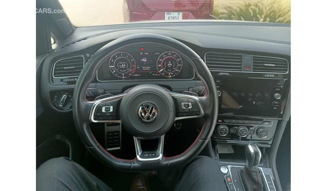 فولكس واجن جولف GTI 2.0 turbo high line