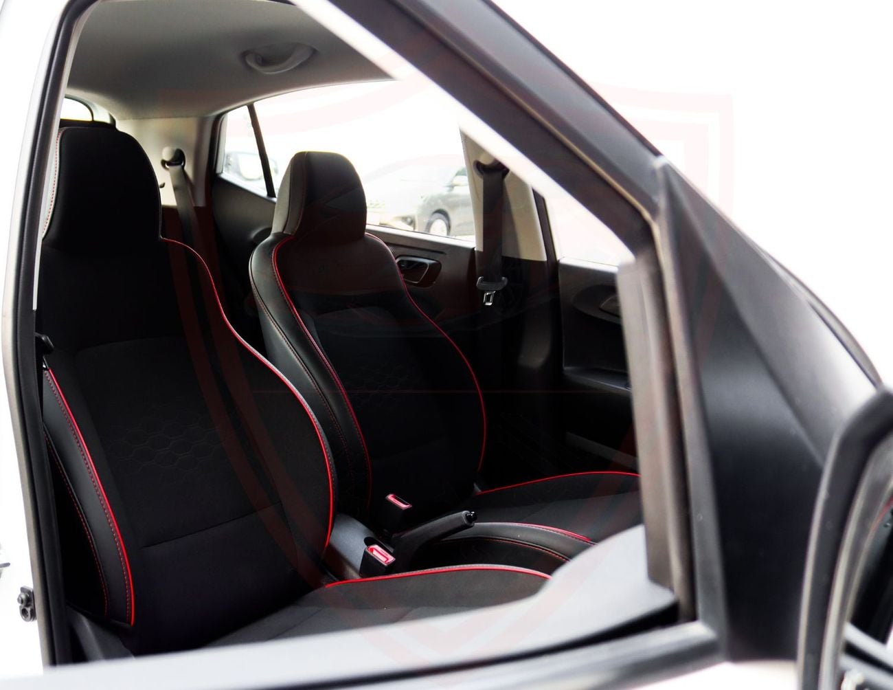 Hyundai Grand i10 Hyundai Grand i10 | 1.2 L | 2025 | GCC | Accident-Free | In Excellent Condition | 622 P.M