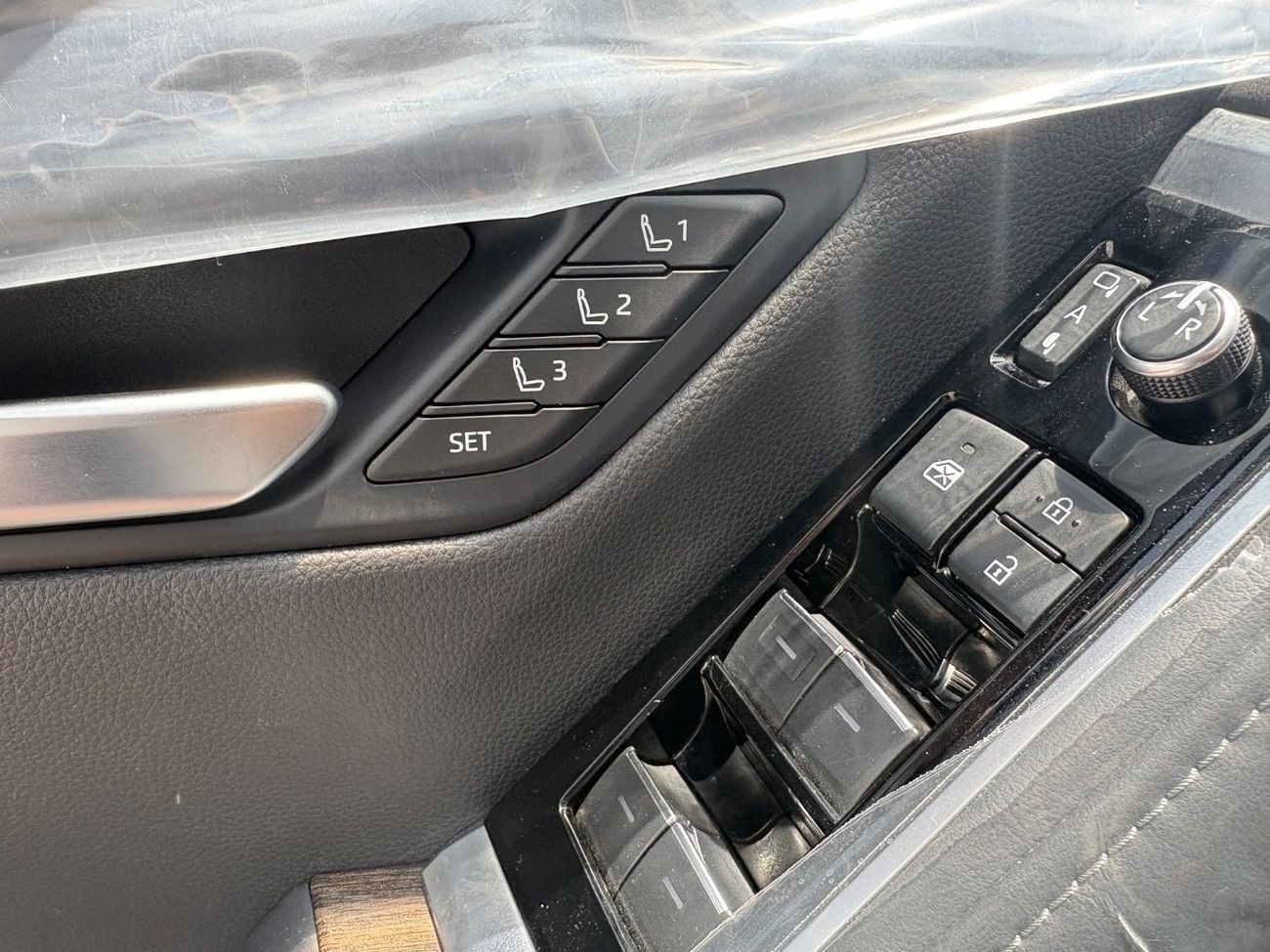 Toyota Land Cruiser VXR
