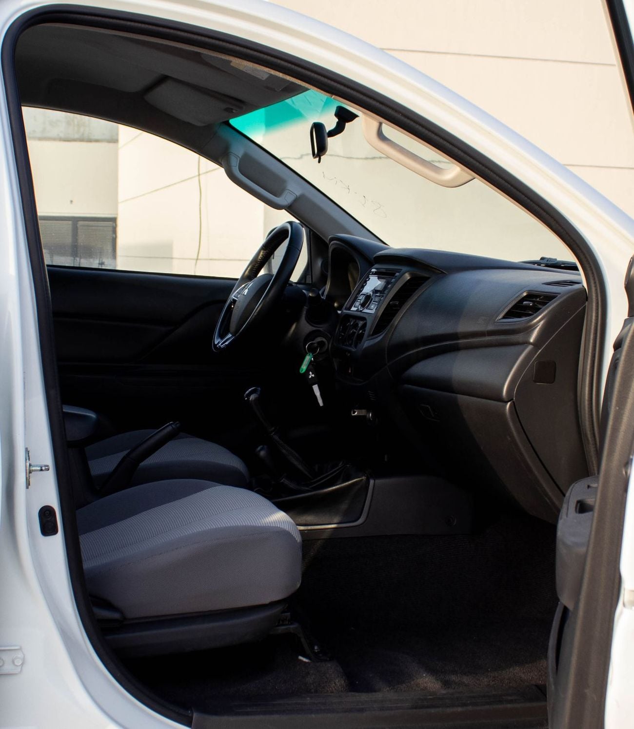 ميتسوبيشي L200 ميتسوبيشي L200 دفع رباعي | 2.5 لتر | 2020 | خليجية | خالية من الحوادث | بحالة ممتازة | 756 شهرياً